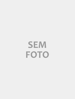Morena peituda dominadora abusando do sobrinho ivo